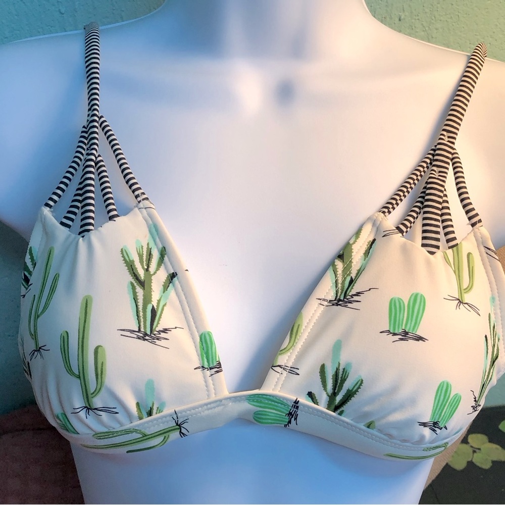 Bathing suit swim top